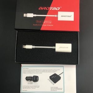 AROTAO iPhone 7 / 7 PlusAdapter & Splitter